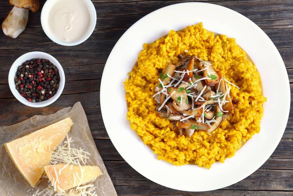 Saffron Risotto with Mushrooms and Parmesan